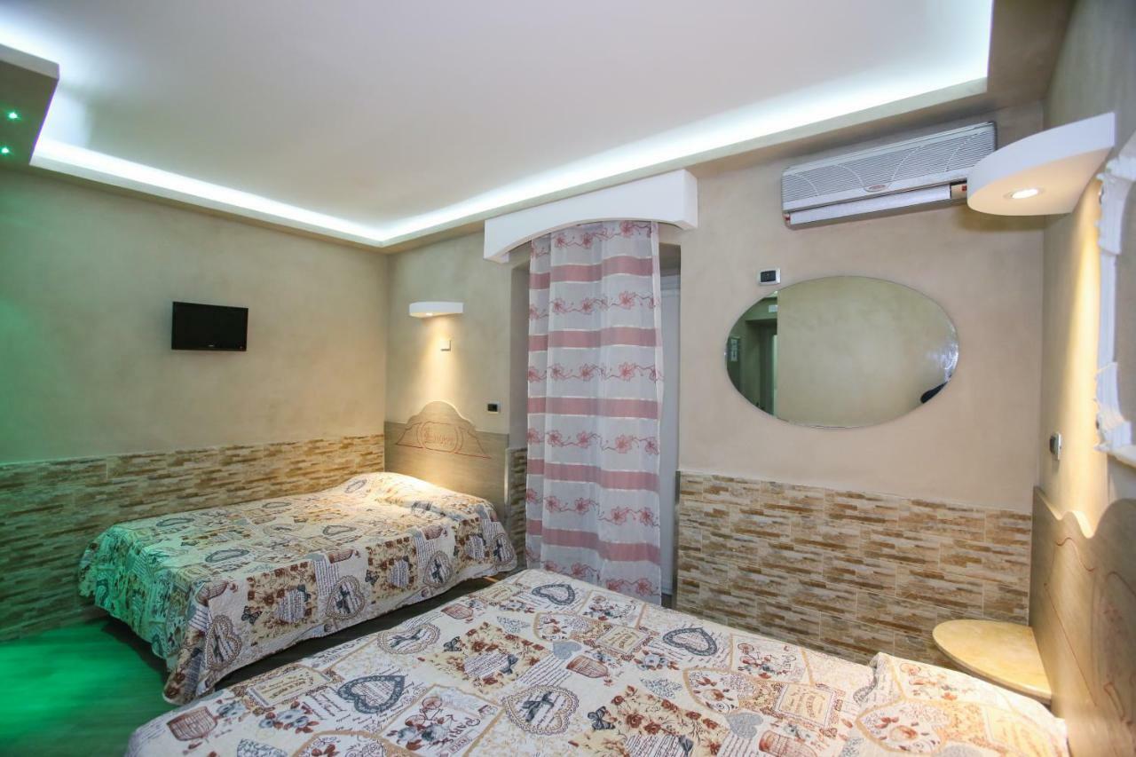 Pensione Enea Naples Exterior photo